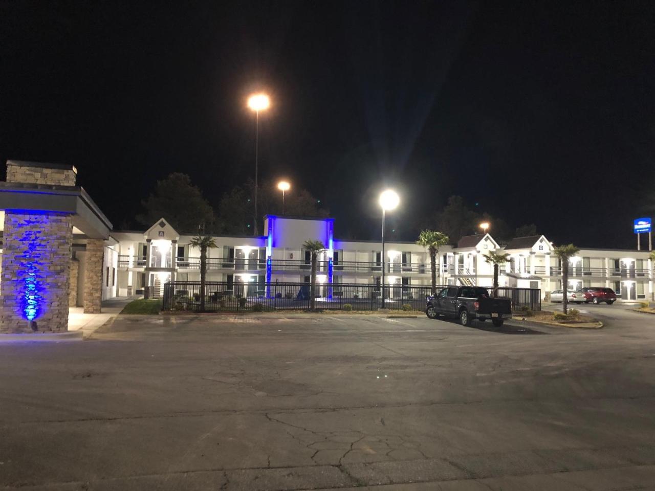 Quality Inn Dalton Eksteriør billede